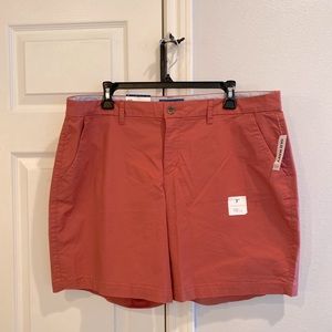 OLD NAVY  7” Everyday Shorts 16